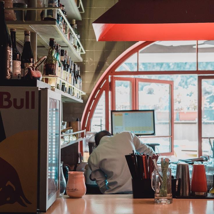 Casual restaurant with booth seating